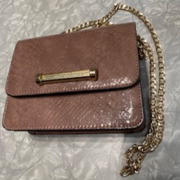 TOPSHOP Small Blush Pink Crossover Vegan Leather with Gold Chain Strap - Picture 2 of 6